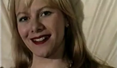 Red lips and juicy pussy is good japanese housewife cheating for sex